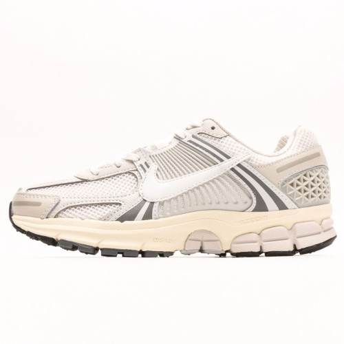 Air Zoom Vomero 5 Platinum Tint